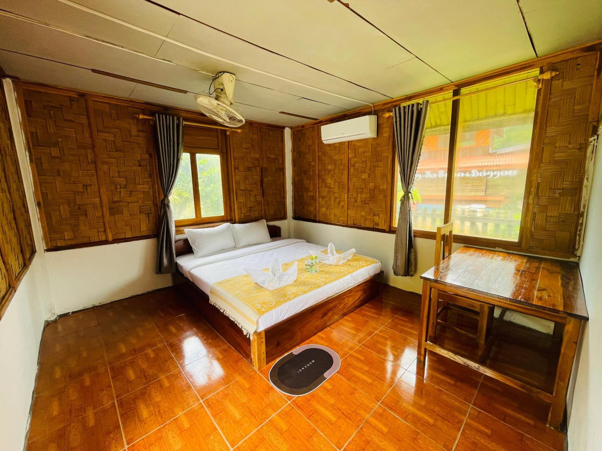 Nong Khiaw Ing Ing Mountain View Bed & Breakfast Bagian luar foto