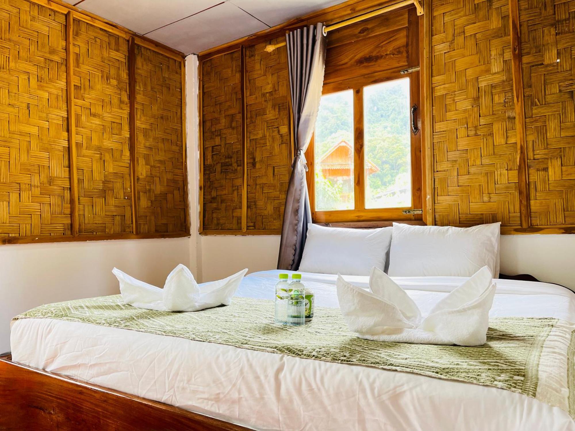 Nong Khiaw Ing Ing Mountain View Bed & Breakfast Bagian luar foto