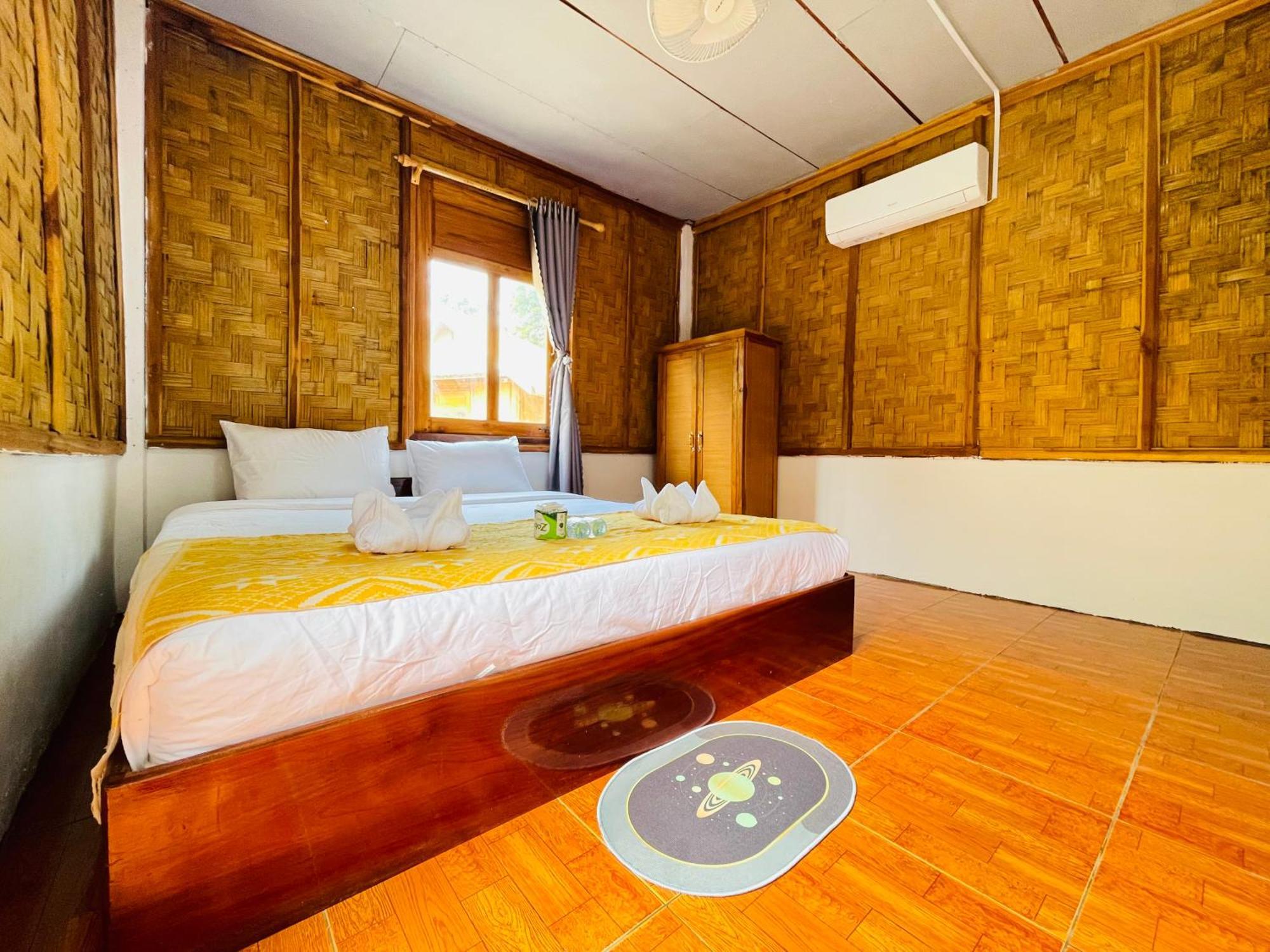 Nong Khiaw Ing Ing Mountain View Bed & Breakfast Bagian luar foto