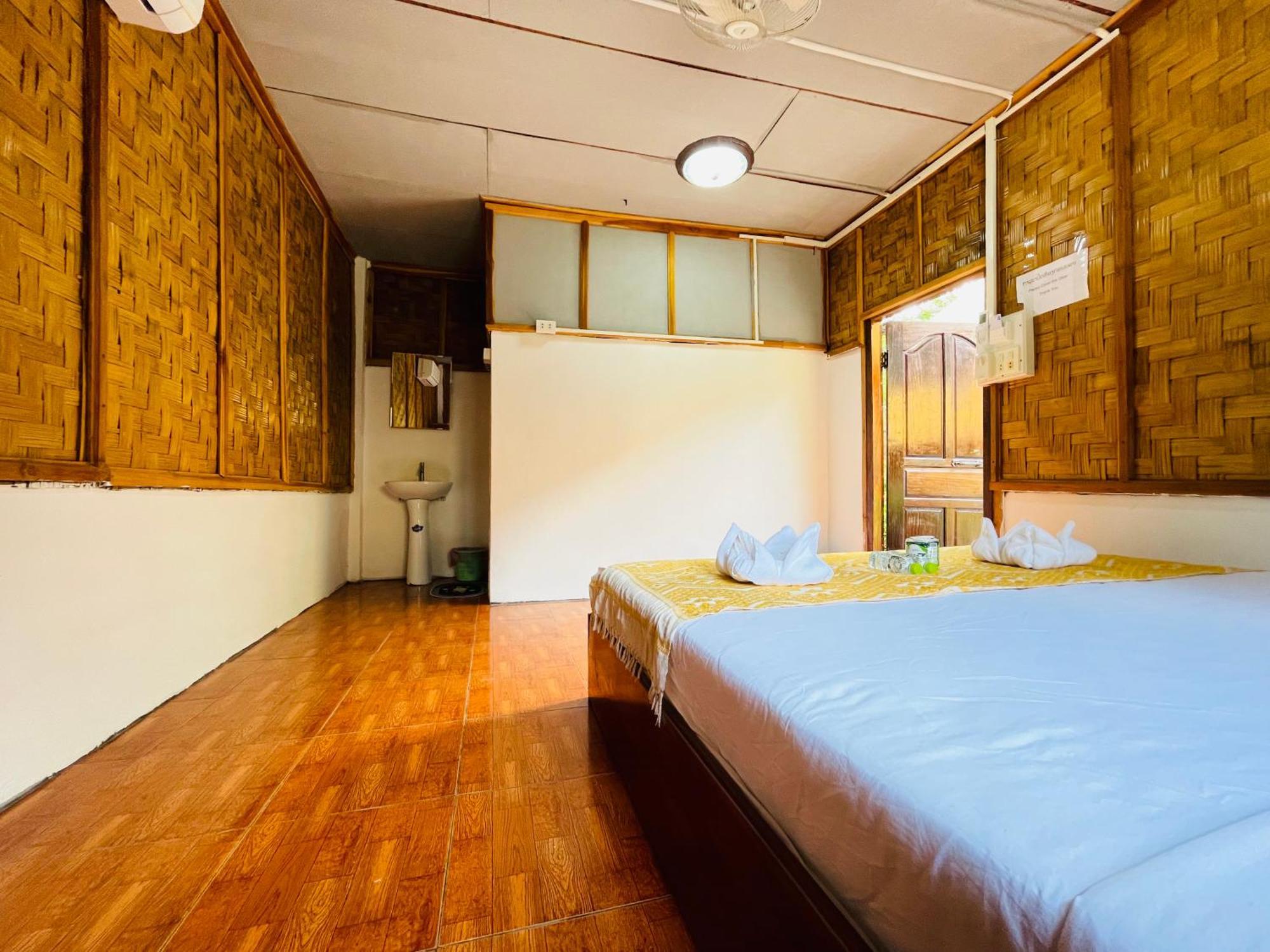 Nong Khiaw Ing Ing Mountain View Bed & Breakfast Bagian luar foto