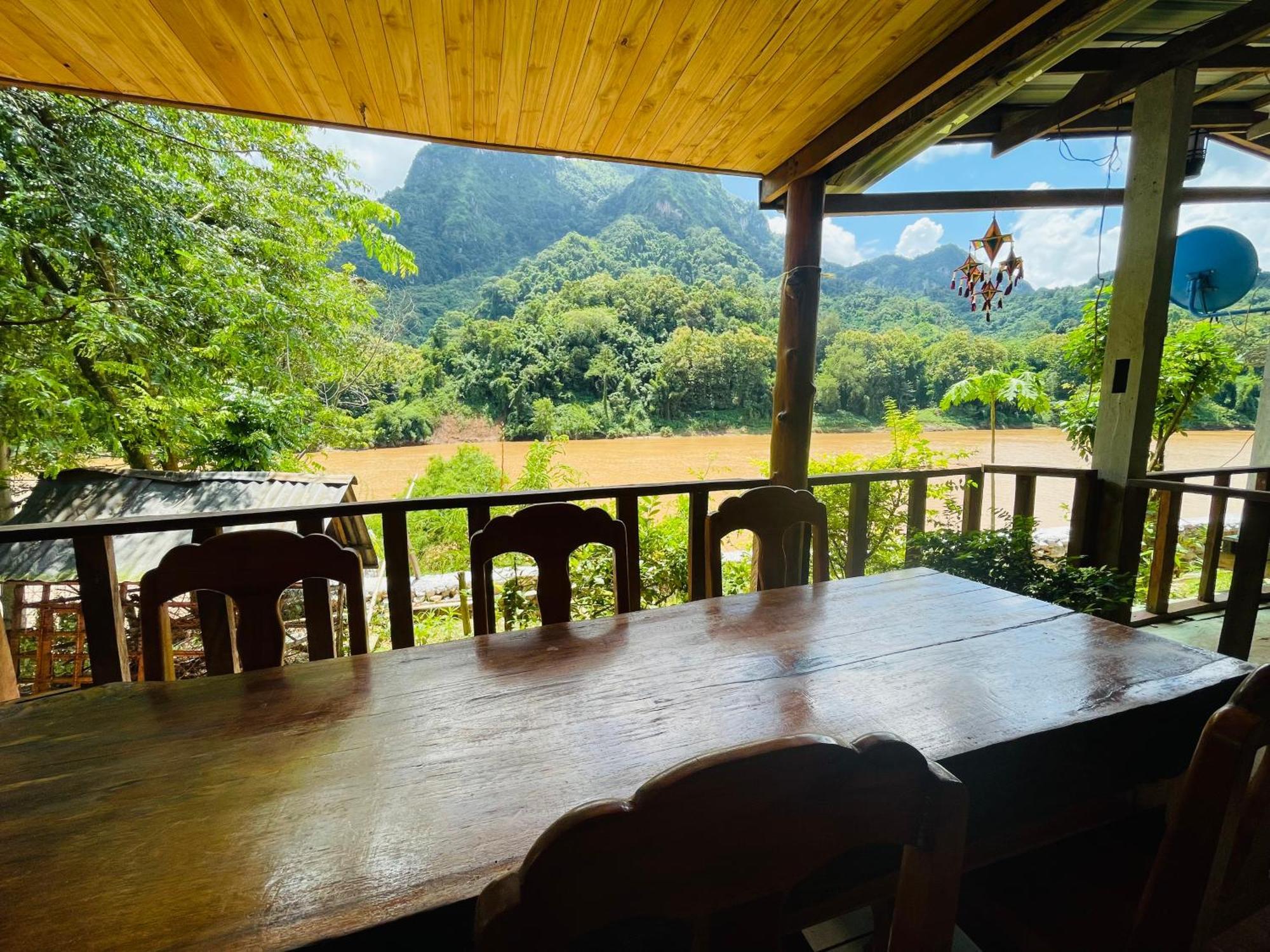 Nong Khiaw Ing Ing Mountain View Bed & Breakfast Bagian luar foto