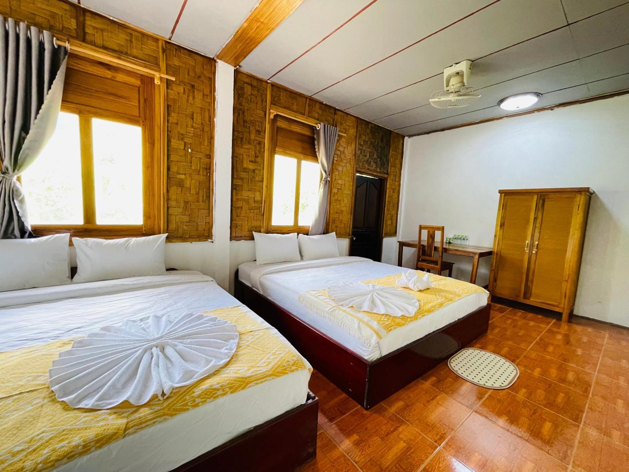 Nong Khiaw Ing Ing Mountain View Bed & Breakfast Bagian luar foto